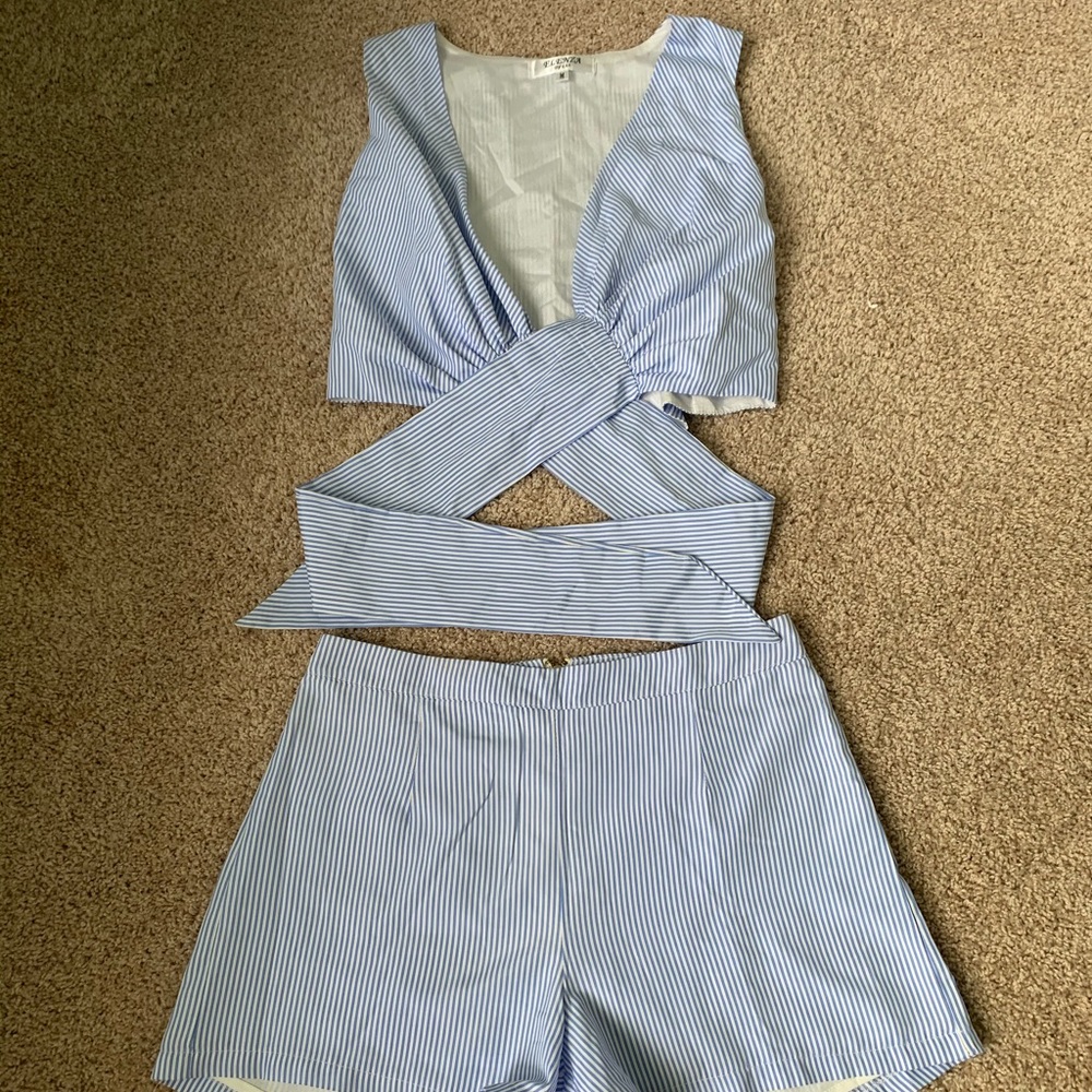 1/2 OF MATCHING SET, SHORTS SOLD SEPARATELY